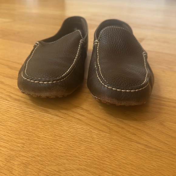 TOD’S LEATHER FLATS Size 10 - Picture 10 of 15